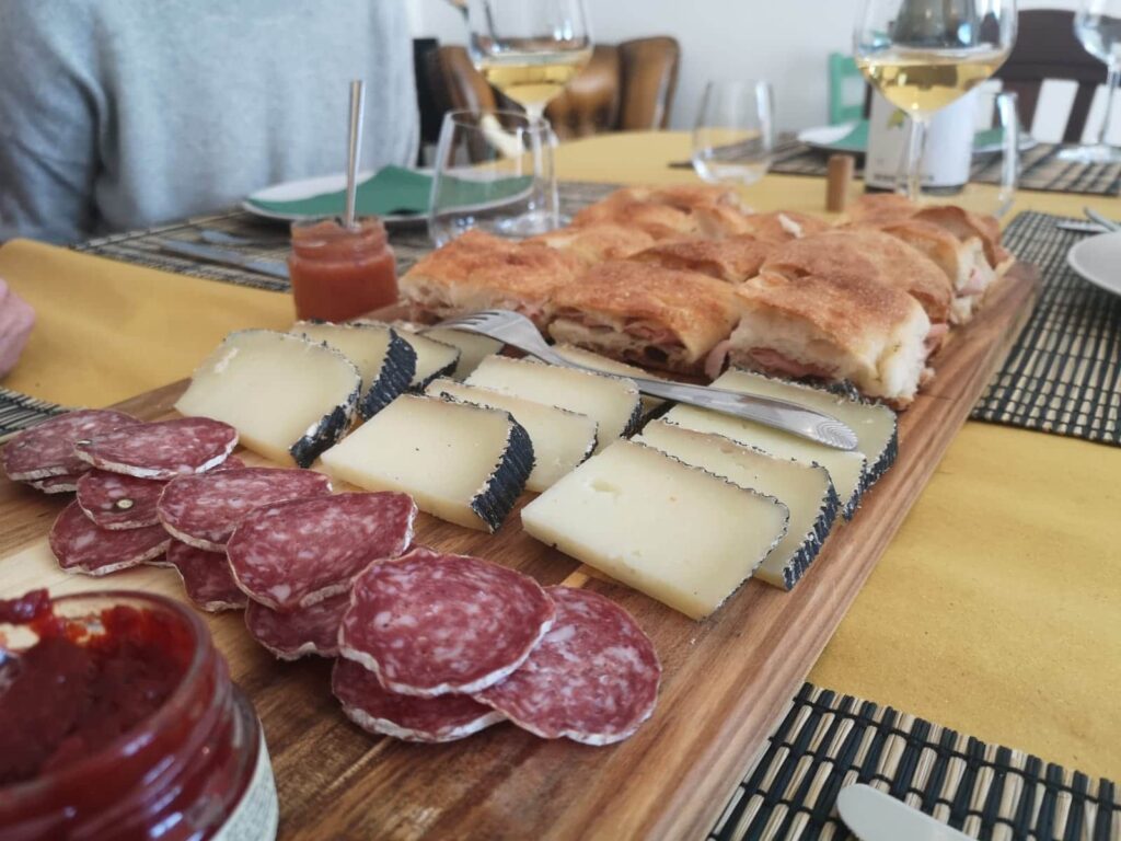 abruzzo traditional cheese and meat platter