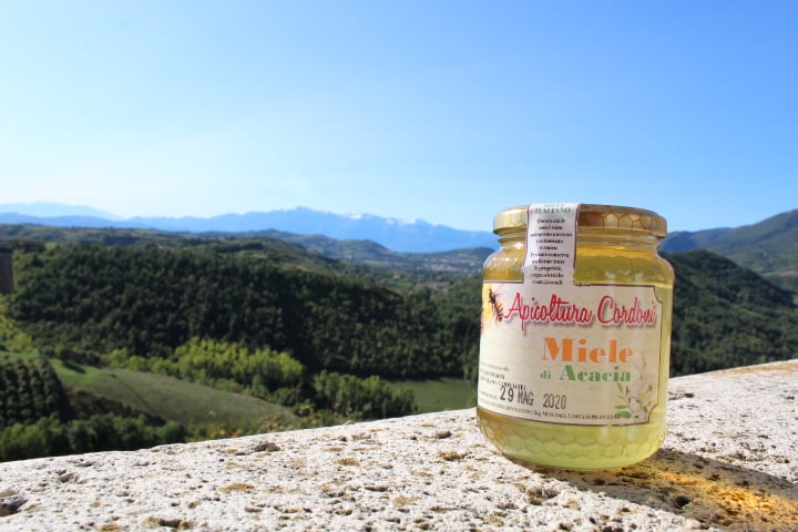 raw honey from abruzzo.JPG