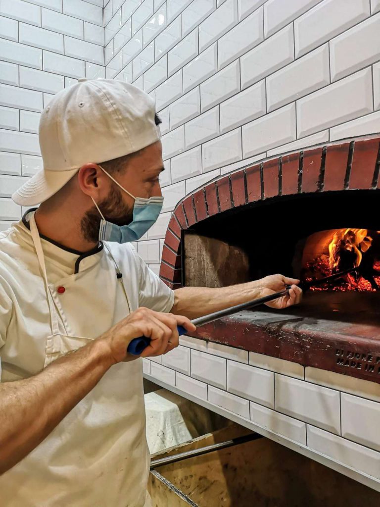 best neapolitan pizza in teramo